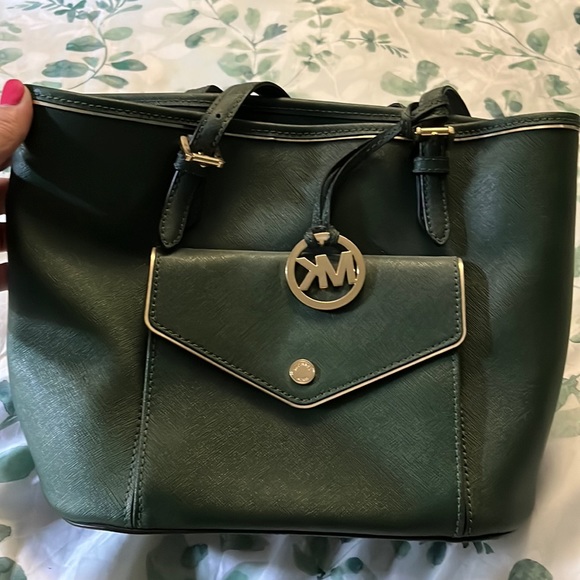 Dark green and gold Michael Kors purse - Picture 1 of 3